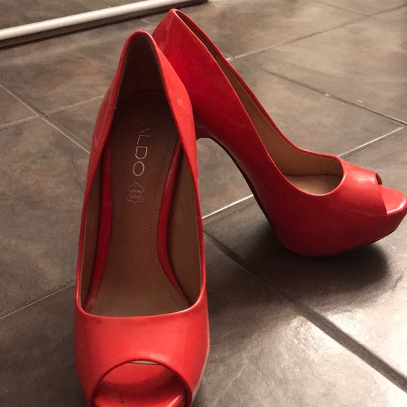 High heels - Picture 3 of 3